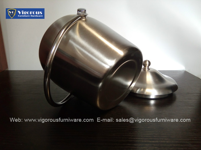 7-1l-double-layer-stainless-steel-ice-bucket-with-lid-from-www-vigorousfurniware-com