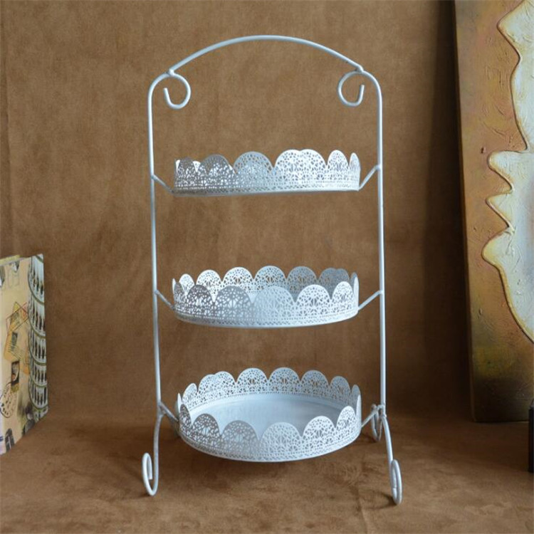 Metal cake stand plates 1