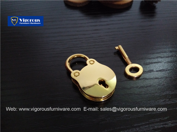 vigorous-manufacture-of-animal-lock-heart-lock109