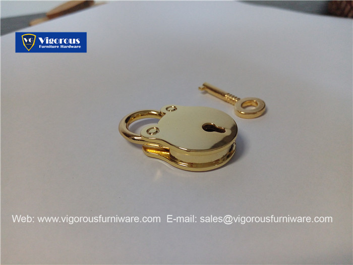 vigorous-manufacture-of-animal-lock-heart-lock154