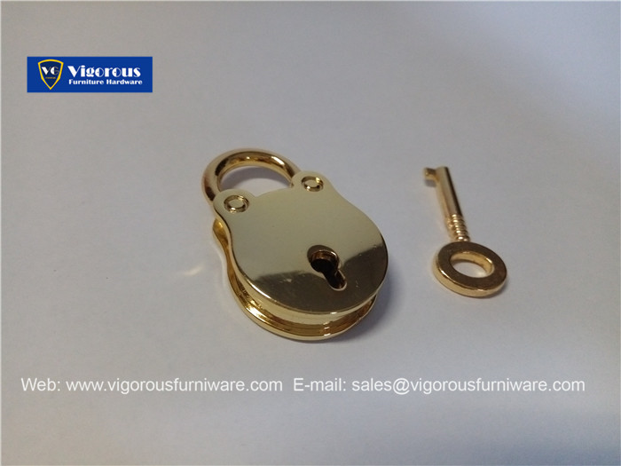 vigorous-manufacture-of-animal-lock-heart-lock157