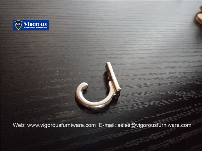 vigorous-manufacture-of-box-corner-hinge-lock-hook-and-handle158