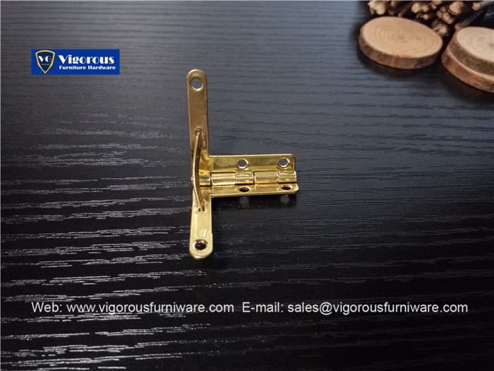 vigorous-manufacture-of-box-corner-hinge-lock-hook-and-handle362