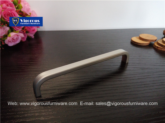 vigorous-manufacture-of-furniture-hardware-high-quality-handle-knob-hook-and-hinge44