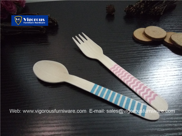 vigorous-manufacture-of-wooden-disposable-spoon-fork-coffee-stir-03