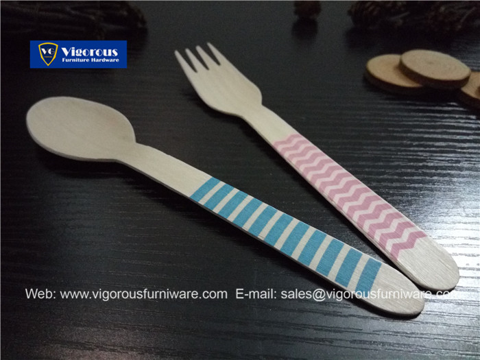 vigorous-manufacture-of-wooden-disposable-spoon-fork-coffee-stir-05