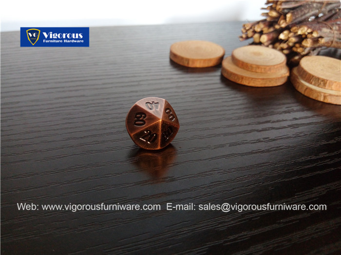 vigorous-manufacture-of-wooden-or-metal-or-plastic-dice-customize-design02