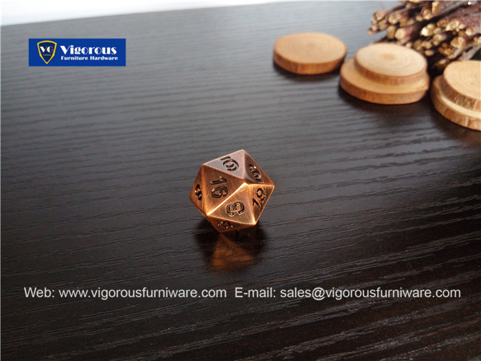 vigorous-manufacture-of-wooden-or-metal-or-plastic-dice-customize-design05