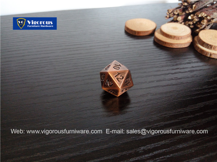 vigorous-manufacture-of-wooden-or-metal-or-plastic-dice-customize-design06