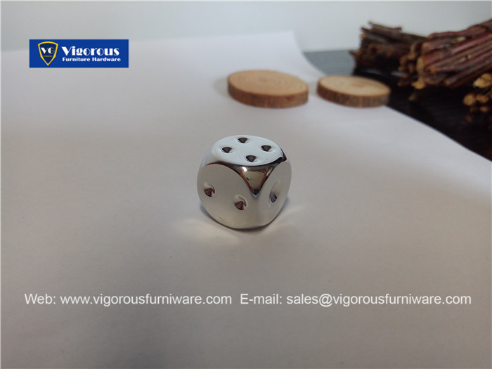 vigorous-manufacture-of-wooden-or-metal-or-plastic-dice-customize-design12