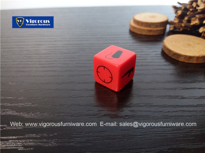 vigorous-manufacture-of-wooden-or-metal-or-plastic-dice-customize-design126