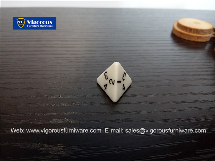 vigorous-manufacture-of-wooden-or-metal-or-plastic-dice-customize-design146