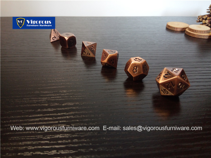 vigorous-manufacture-of-wooden-or-metal-or-plastic-dice-customize-design16