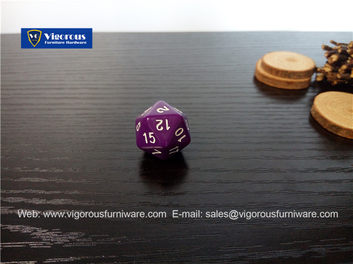 vigorous-manufacture-of-wooden-or-metal-or-plastic-dice-customize-design175