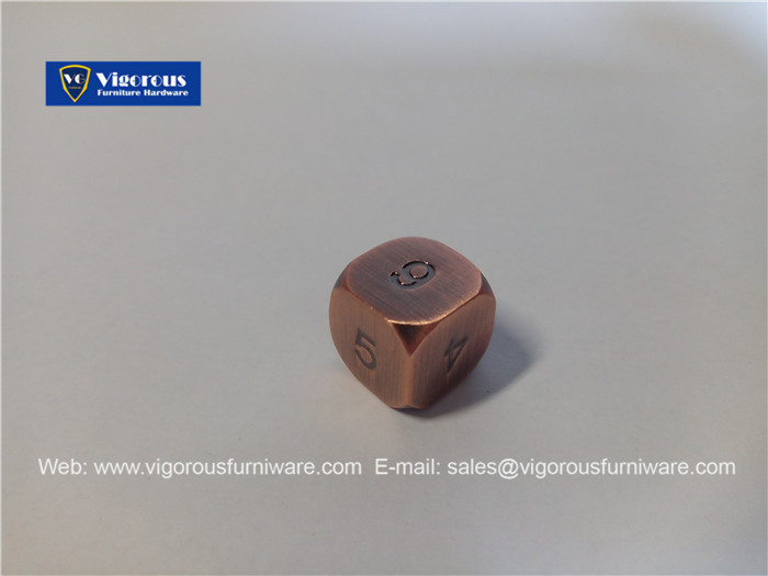 vigorous-manufacture-of-wooden-or-metal-or-plastic-dice-customize-design176