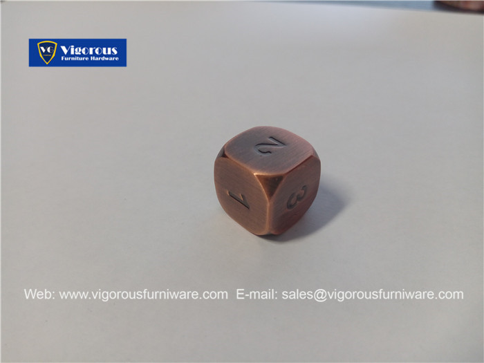 vigorous-manufacture-of-wooden-or-metal-or-plastic-dice-customize-design178