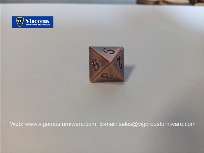 vigorous-manufacture-of-wooden-or-metal-or-plastic-dice-customize-design179