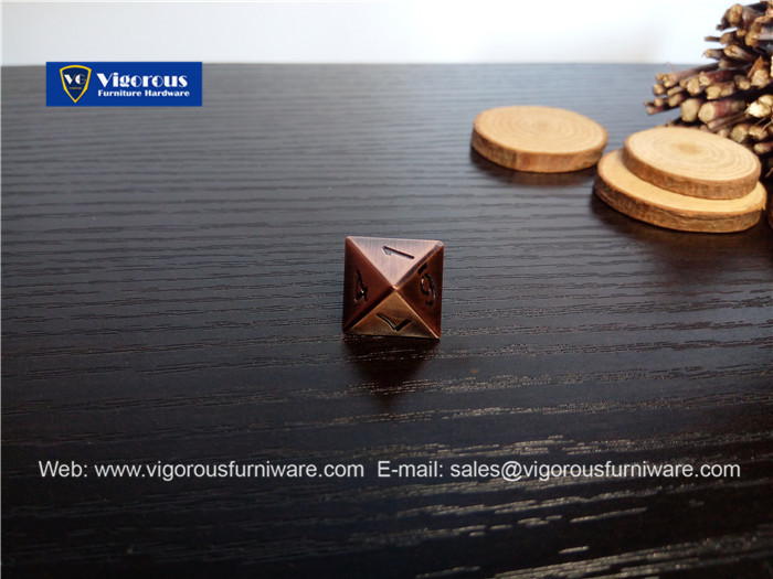 vigorous-manufacture-of-wooden-or-metal-or-plastic-dice-customize-design184