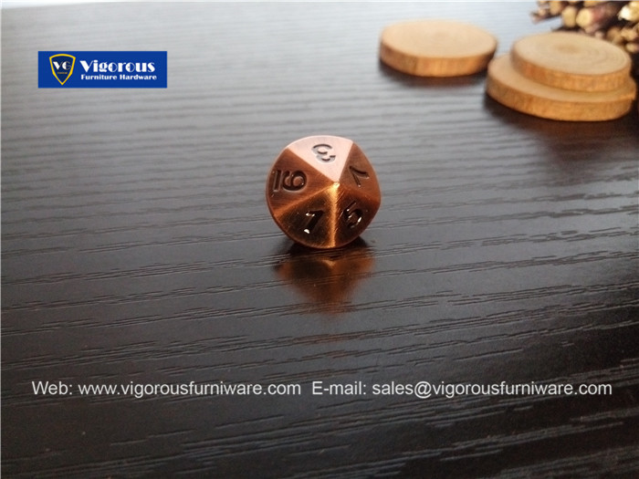 vigorous-manufacture-of-wooden-or-metal-or-plastic-dice-customize-design192