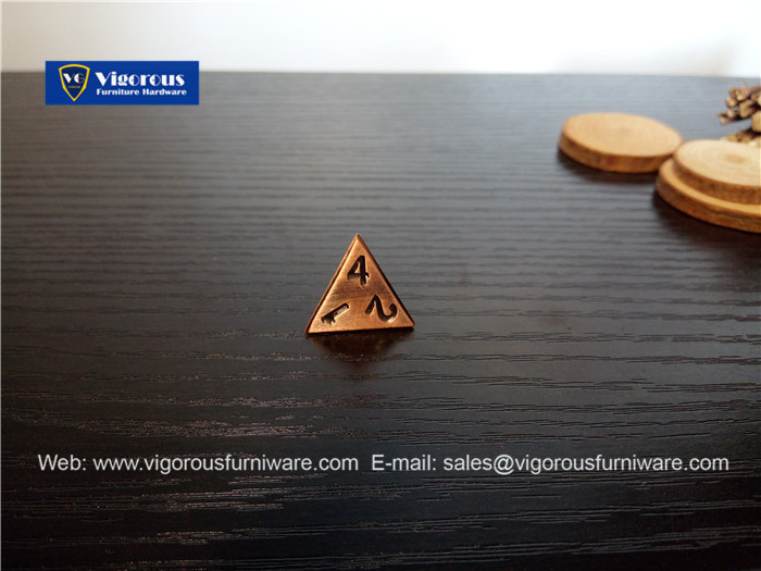 vigorous-manufacture-of-wooden-or-metal-or-plastic-dice-customize-design20