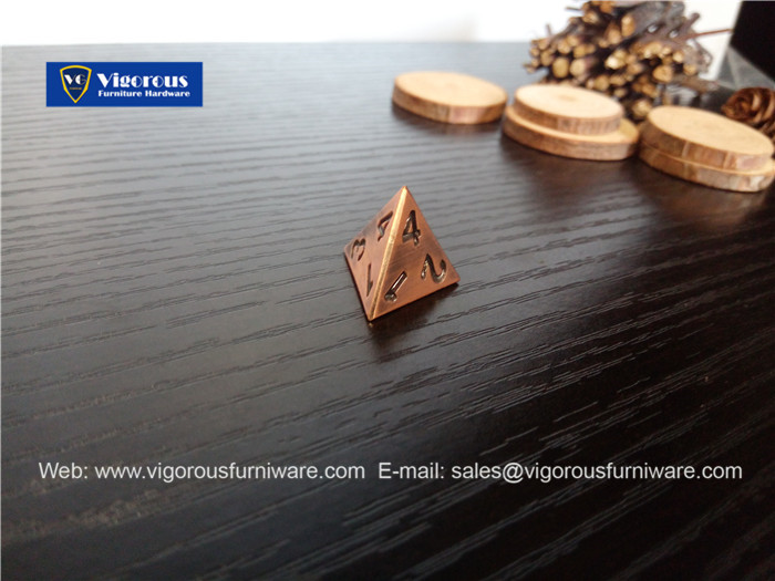 vigorous-manufacture-of-wooden-or-metal-or-plastic-dice-customize-design21