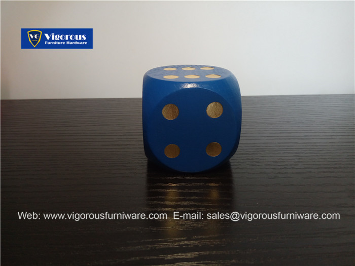 vigorous-manufacture-of-wooden-or-metal-or-plastic-dice-customize-design47