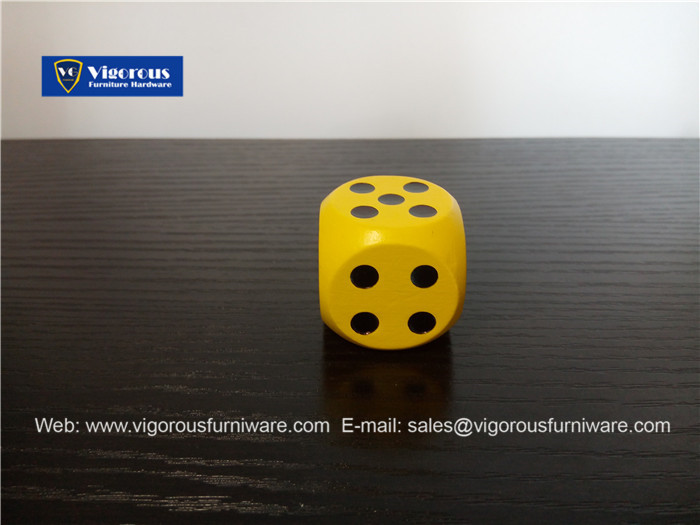 vigorous-manufacture-of-wooden-or-metal-or-plastic-dice-customize-design65
