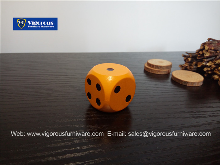 vigorous-manufacture-of-wooden-or-metal-or-plastic-dice-customize-design76