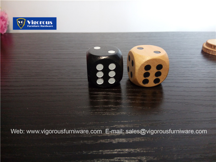 vigorous-manufacture-of-wooden-or-metal-or-plastic-dice-customize-design80