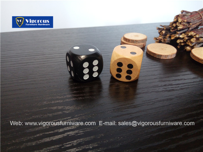 vigorous-manufacture-of-wooden-or-metal-or-plastic-dice-customize-design82