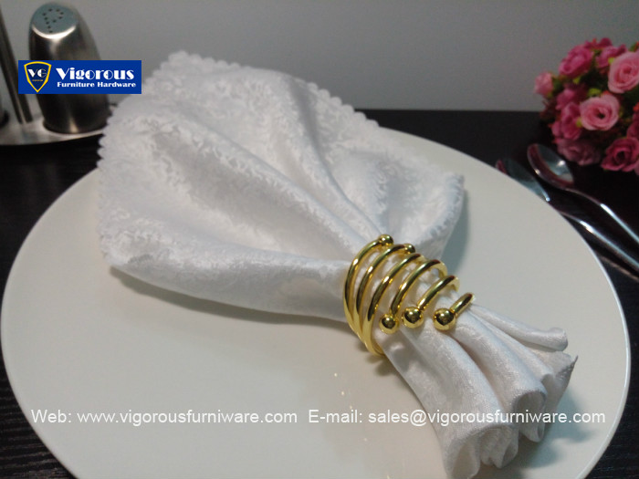 vigorous-tableware-gold-plating-napkin-ring-napkin-holder-2