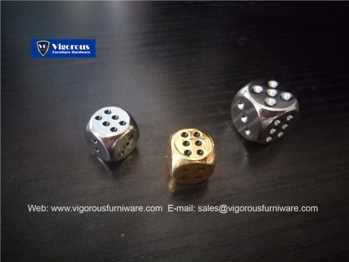 Zinc Alloy metal Dice 12mm Gold Chrome Plating 6 bits customize by Vigorous01