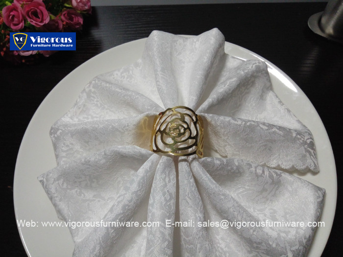 metal-golden-rose-napkin-ring-napkin-holder