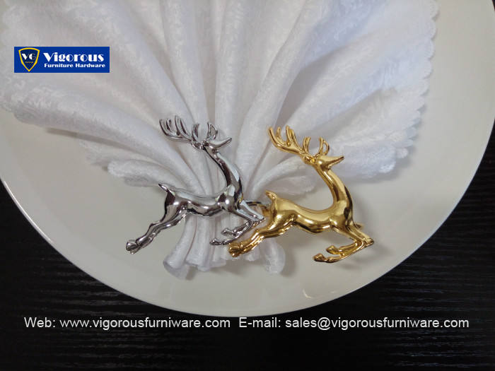metal-tableware-silver-and-gold-color-reindeer-napkin-ring-napkin-holder-3