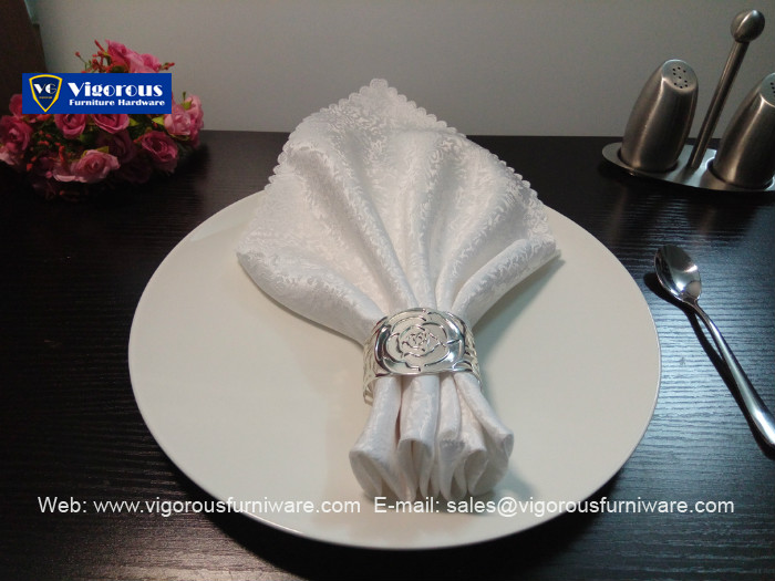 metal-tableware-silver-plating-rose-napkin-ring-napkin-holder-1