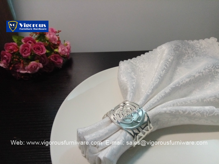metal-tableware-silver-plating-rose-napkin-ring-napkin-holder-2