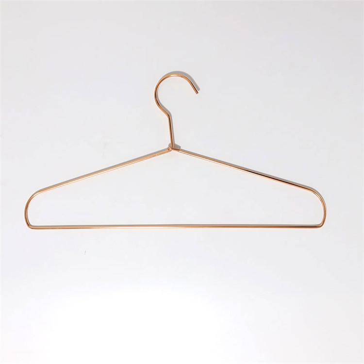 http://www.vigorousfurniware.com/wp-content/uploads/retail-store-hangers-1.jpg