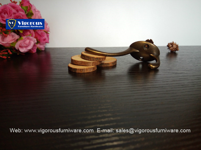 shenzhen-vigorous-manufacture-antique-single-hook-clothes-hooks63