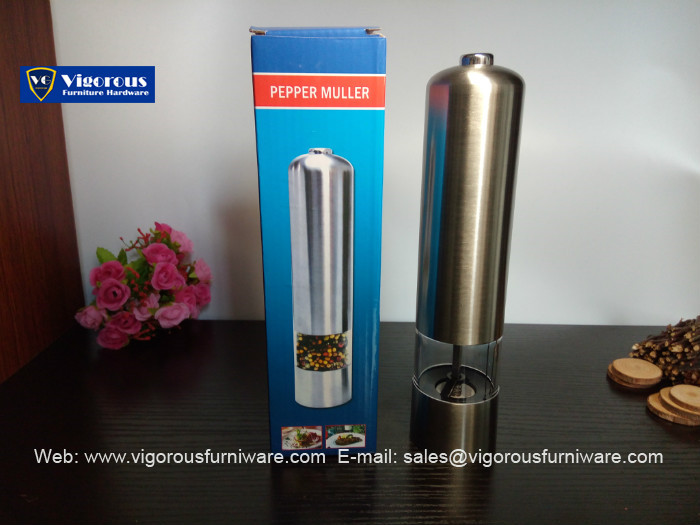 shenzhen-vigorous-manufacture-of-pepper-mill-salt-shaker-auto-battery-mill-221