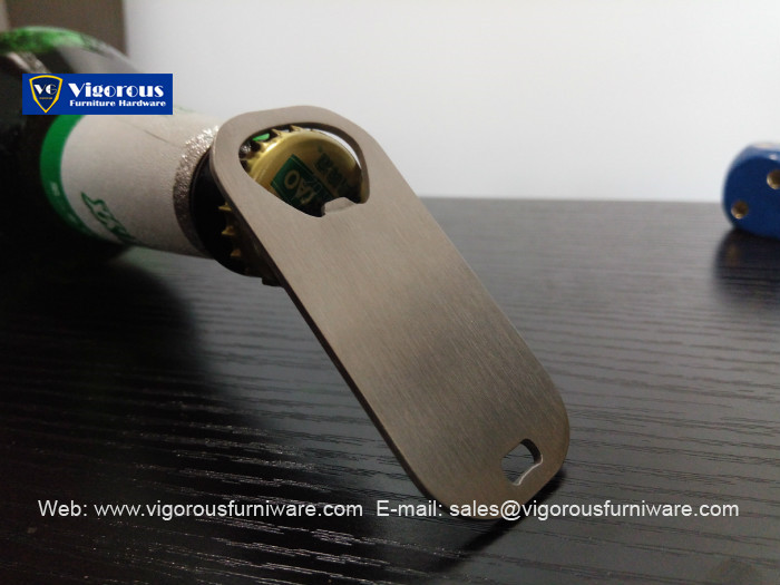 shenzhen-vigorous-manufacture-of-stainless-steel-s-s-oem-custom-bear-opener31
